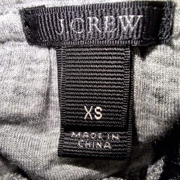 A J.Crew Halter top maxi dress in a size XS. Pre-loved in excellent condition - Picture 3 of 5